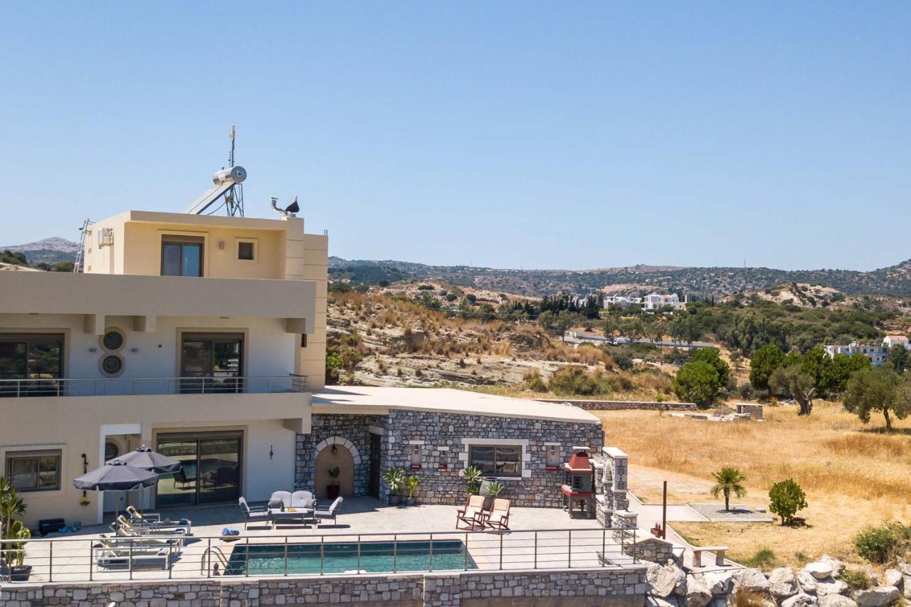 Des & Coo Luxury Villa With Private Pool ファリラキ エクステリア 写真